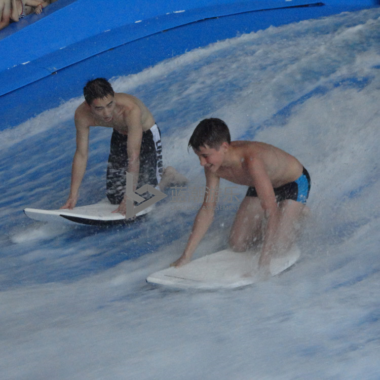 滑板冲浪